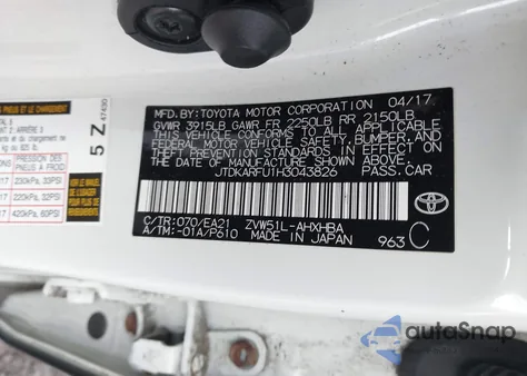 2017 Toyota Prius Three Touring z USA, uszkodzony, nr VIN JTDKARFU1H3043826
